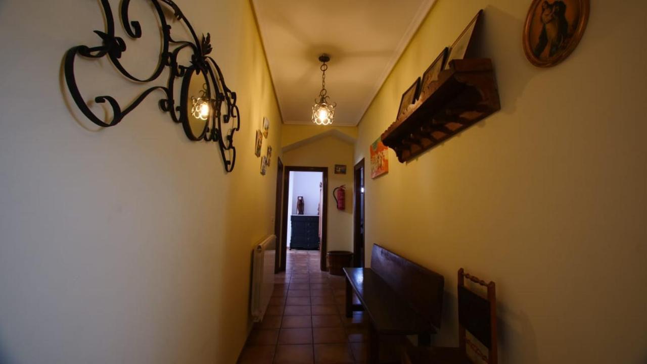 Casa Rural Plaza Vieja Saldaña Extérieur photo